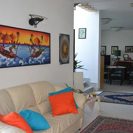 Roby Marina di Massa